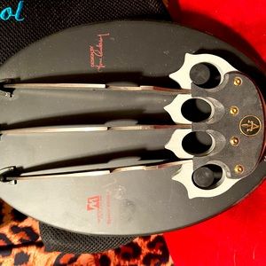 Special edition Pantera claws with plaque
